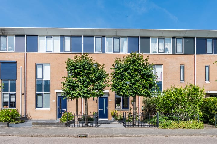 Bachlaan 26 in Barendrecht foto