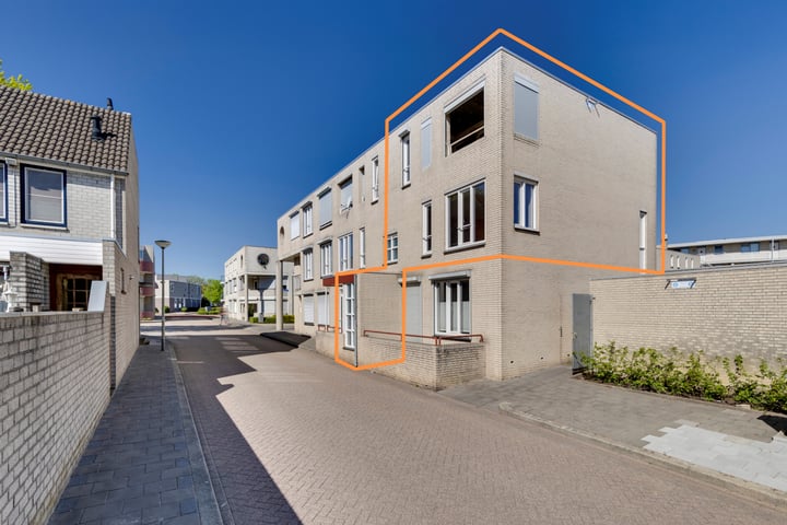 Bachlaan 35 in Landgraaf