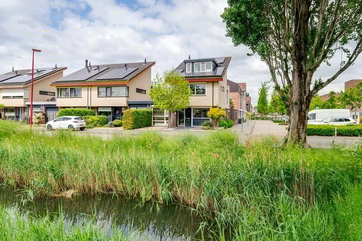 Foto van woning Bachlaan 69A, Oud-Beijerland