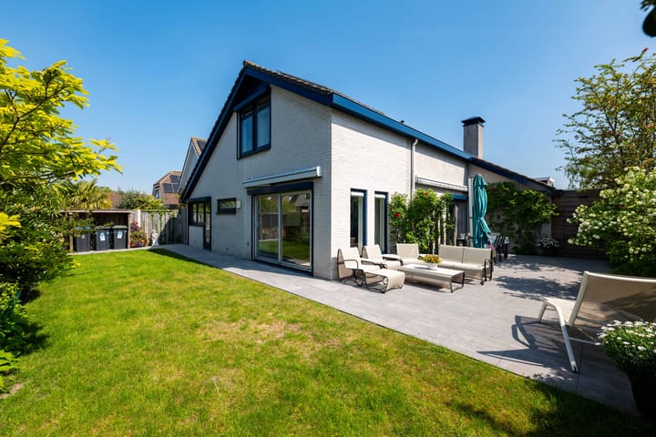 Bachstraat 11 in Hellevoetsluis foto