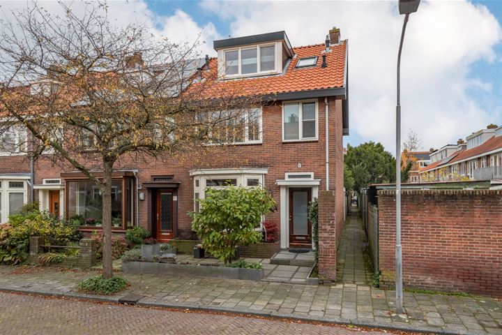 Badelochstraat 21 in Haarlem foto