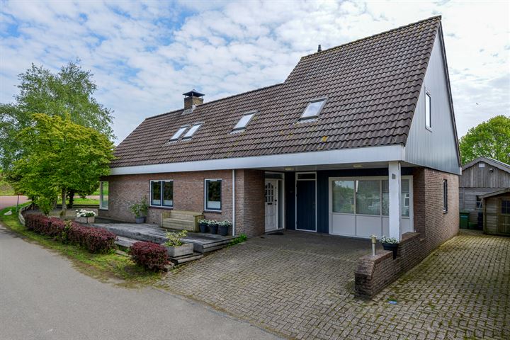 Badhuisweg 15 in Warder foto