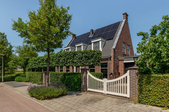 Bakkerspark 28 in Rhoon foto