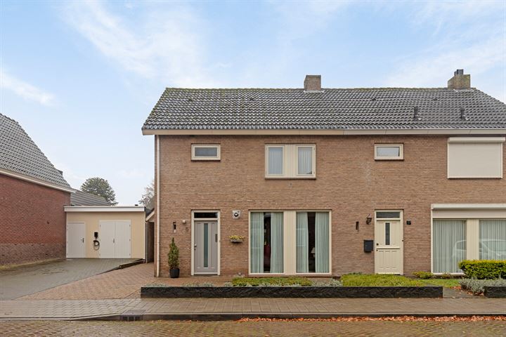 Bakkerstraat 5 in Reusel foto