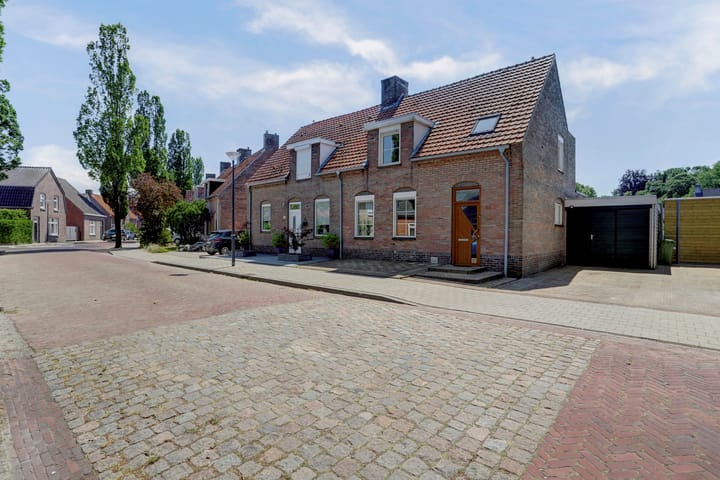Bakkerstraat 53 in Reusel foto
