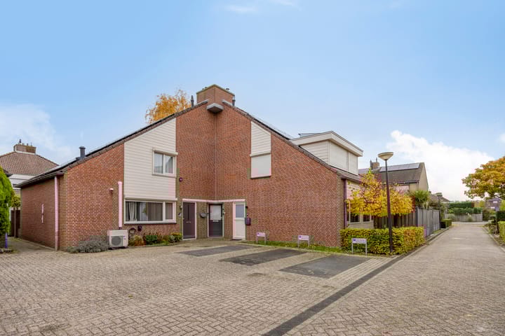 Baksweer 202 in Raamsdonksveer