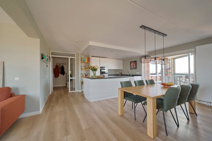 Balen van Andelplein 33 in Voorburg foto