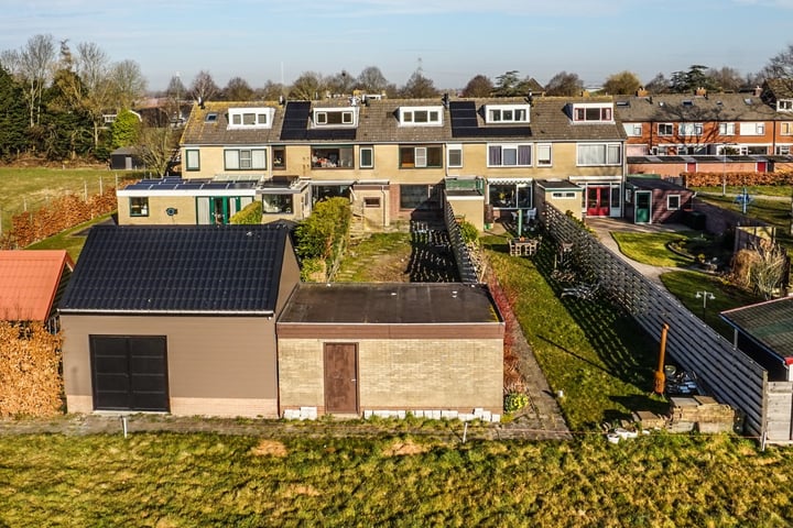 Balkweiterhoek 24 in Zwaagdijk-West foto