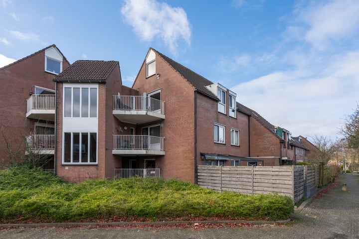 Bandholm 34 in Hoofddorp foto