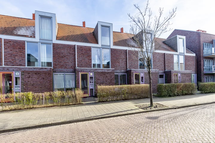 Bandoengstraat 17 in Groningen foto