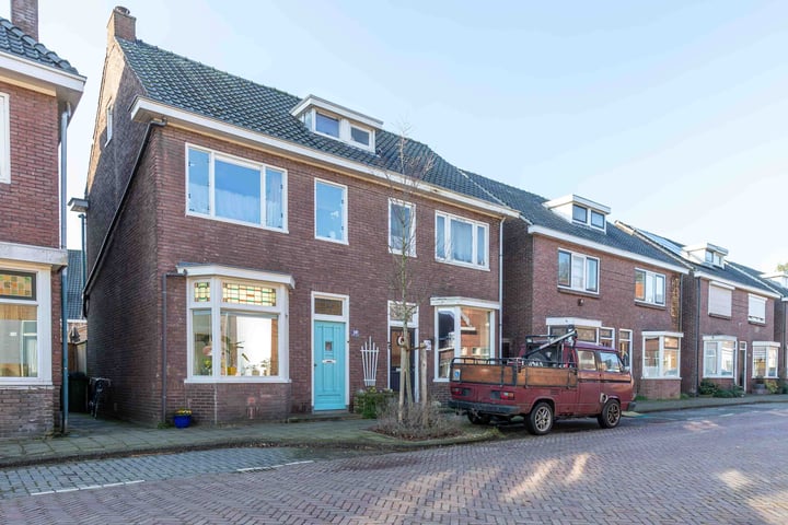 Bandoengstraat 38 in Enschede foto