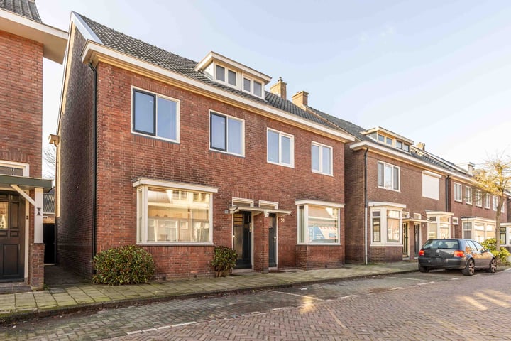 Bandoengstraat 52 in Enschede foto