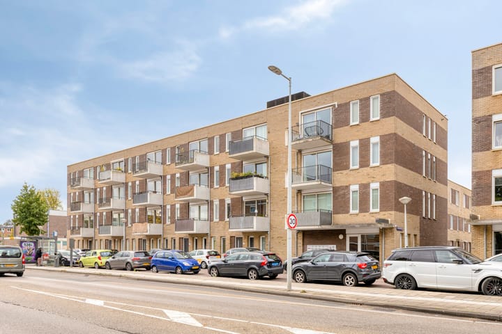 Banne Buikslootlaan 107B in Amsterdam foto