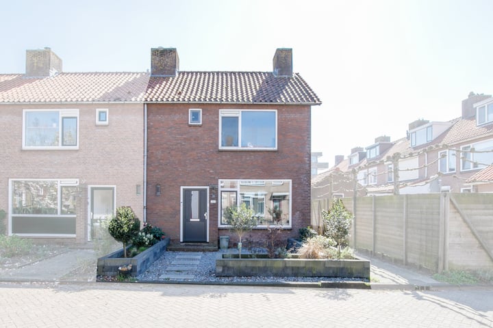 Barend van Hoeffstraat 22 in Schoonhoven foto