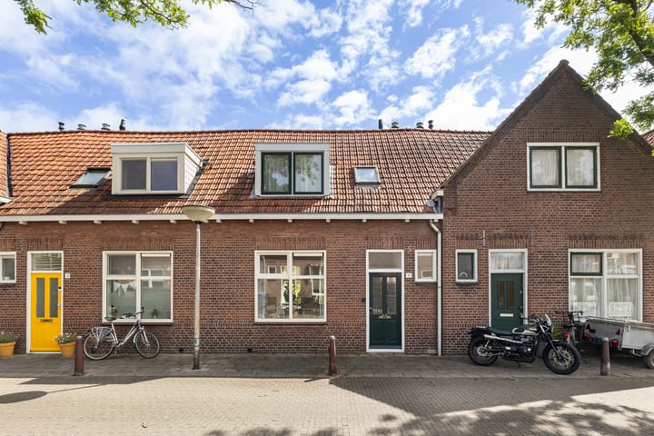 Barent Fockesstraat 5 in Leeuwarden foto