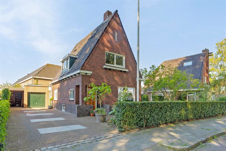 Barkstraat 1 in Groningen foto