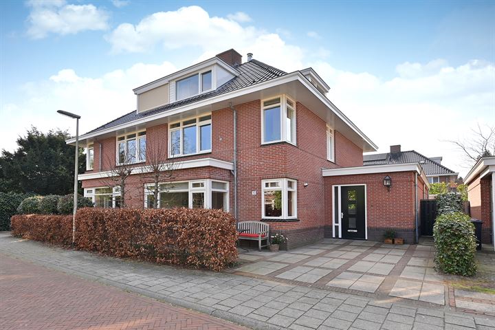 Barlaeuslaan 10 in Bussum foto