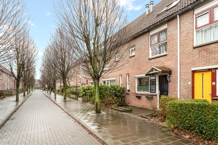 Barneveldpad 6 in Almere foto