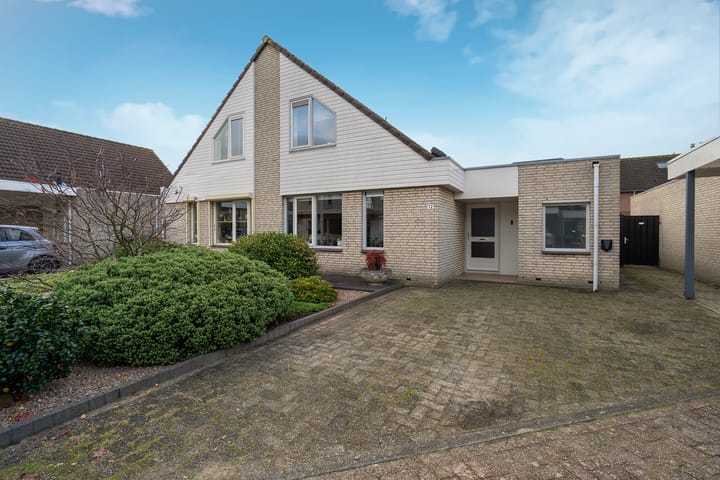 Barneveldstraat 12 in Tilburg foto