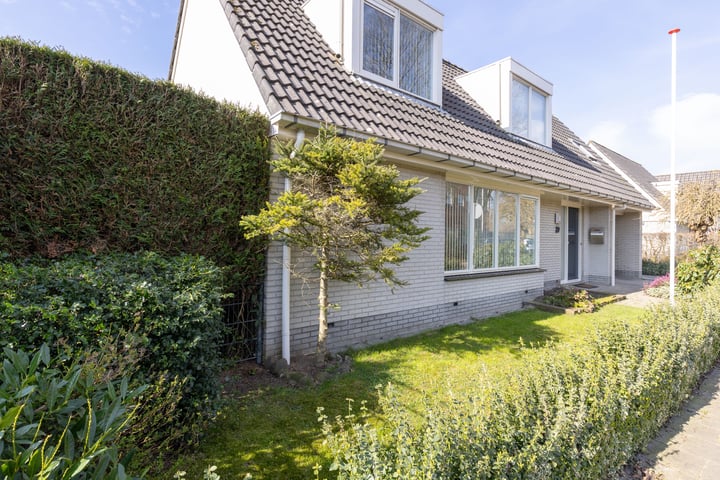 Barnsteen 27 in Hoorn foto