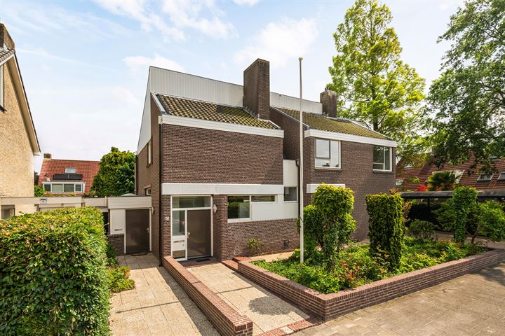 Baron Schimmelpenninck van der Oyelaan 13 in Voorschoten foto