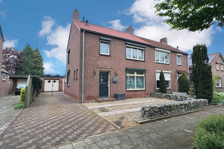 Baron van Aerdtlaan 8 in Lottum