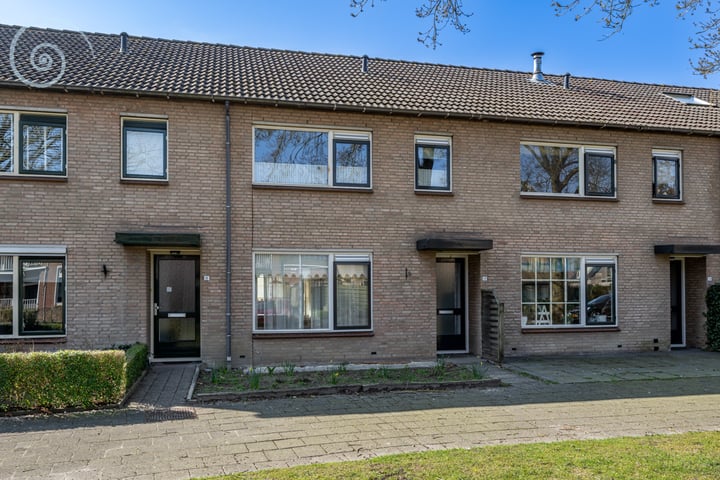Baron van Brienenstraat 13 in Stad aan 't Haringvliet foto