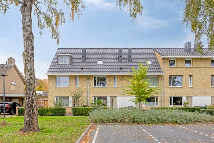 Baron van Hallstraat 20 in Oosterhout foto