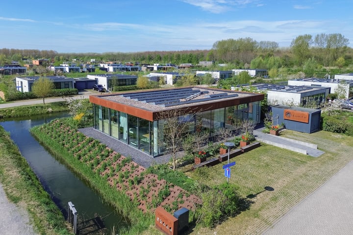 Baron van Keverbergweg 5 in Almere