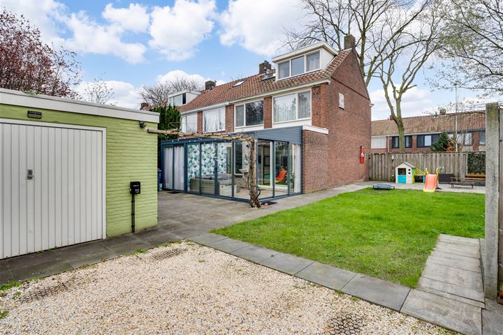 Barrierweg 12 in Eindhoven foto