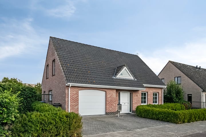 Bartolomeus Diazstraat 15 in Hulst foto
