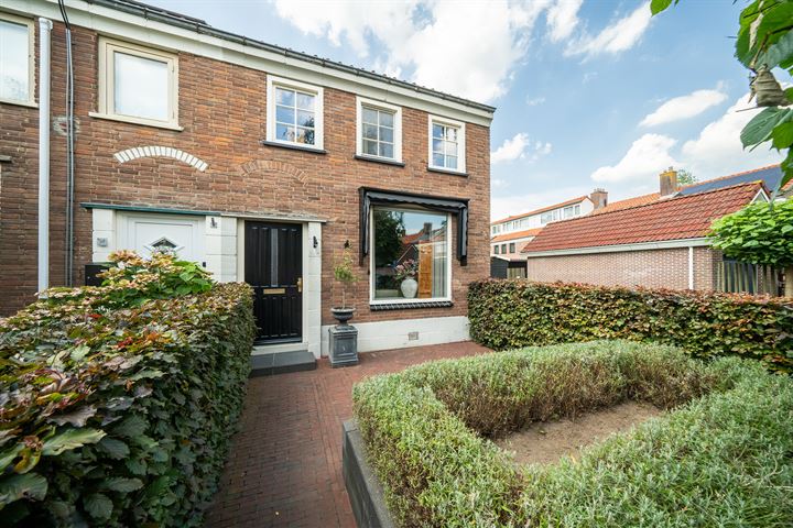 Batavierstraat 40 in Alblasserdam foto