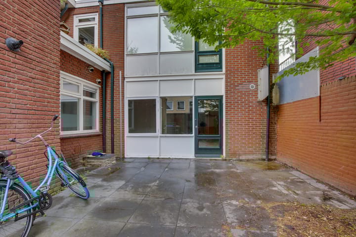 Batjanstraat 1-5 in Enschede foto
