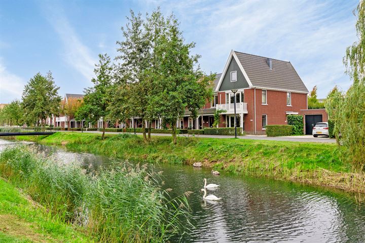 Batua 105 in Huissen foto