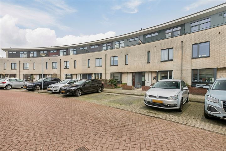 Bazuindreef 13 in Harderwijk foto