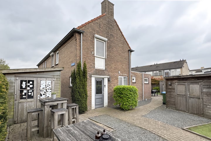 Beatrijsweg 57 in Klundert foto