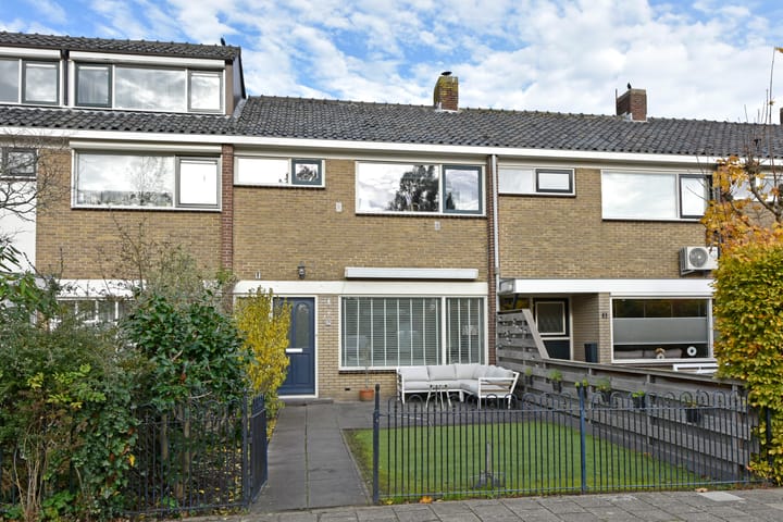 Beatrixlaan 3 in Nieuwkoop foto