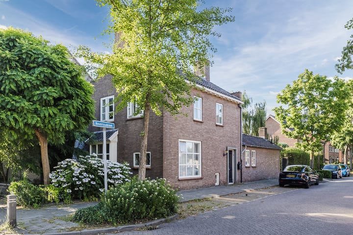 Beatrixstraat 1 in Oud Gastel