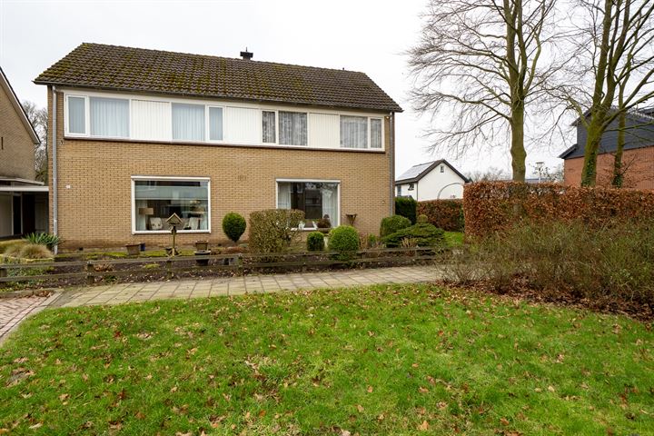 Beatrixstraat 19 in Rossum foto