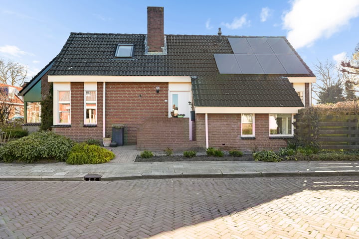 Beatrixstraat 2 in Oldehove