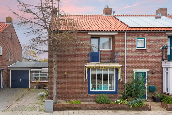Beatrixstraat 8 in Voorhout