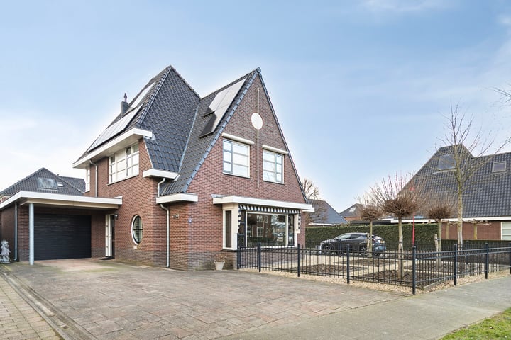 Beekboog 31 in Barneveld foto
