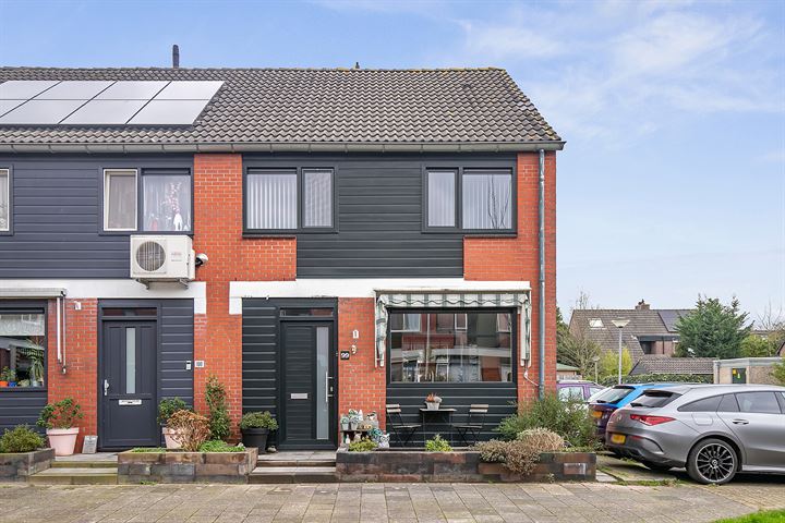 Beekenstein 99 in Dordrecht foto