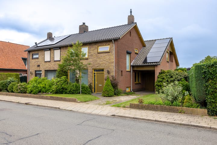 Beekseweg 15 in Wehl foto