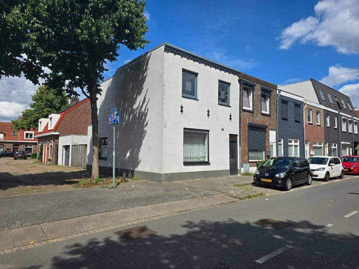 Beekstraat 28A in Breda foto