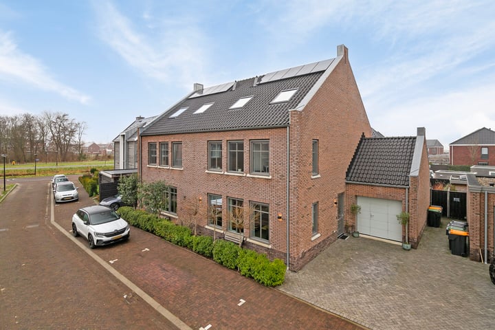 Beemdgrasstraat 4 in Heerhugowaard foto