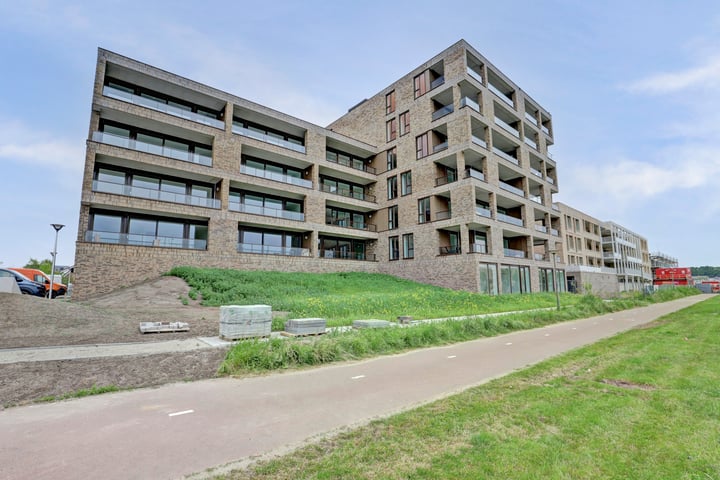 Beemdkroon 86 in Bergen op Zoom foto