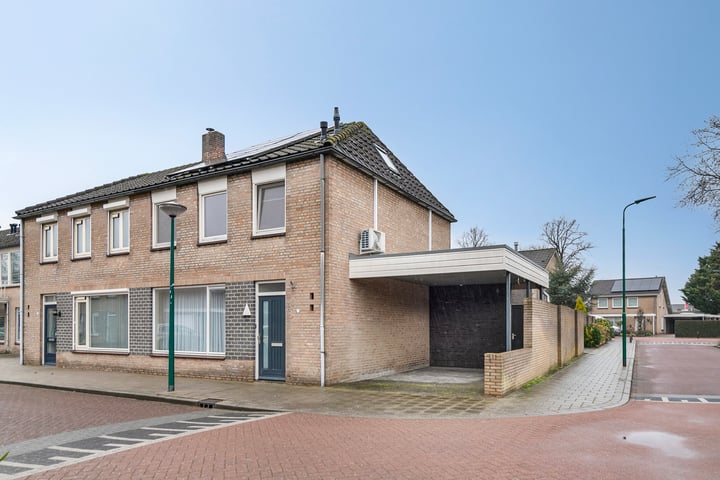 Beethovenstraat 27 in Heesch foto