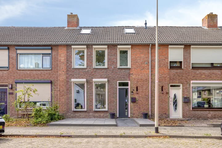 Beethovenstraat 29 in Halsteren foto
