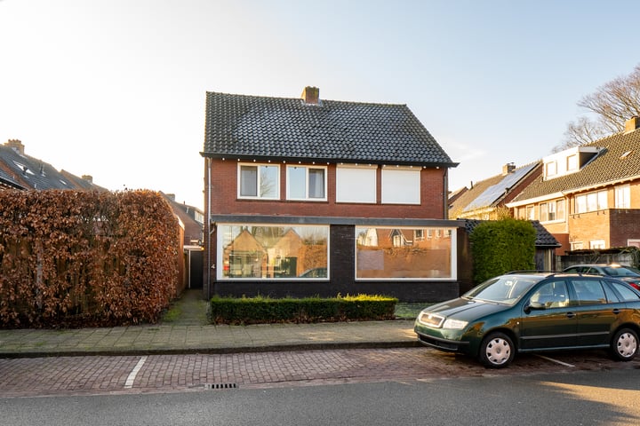 Begoniastraat 4 in Hengelo foto